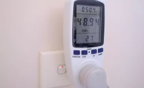 Medidor Consumo Eléctrico Potencia Ah Kw 220v 50hz Wattmeter