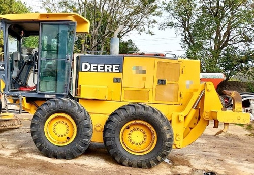 Motoniveladora John Deere - 670d