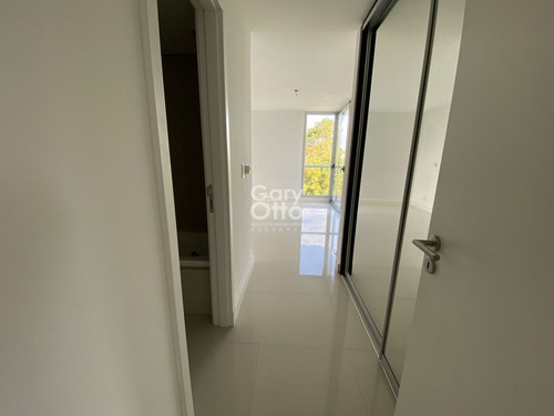 Imagen 19 de 25 de Rincon Del Indio, Penthouse En Venta!
