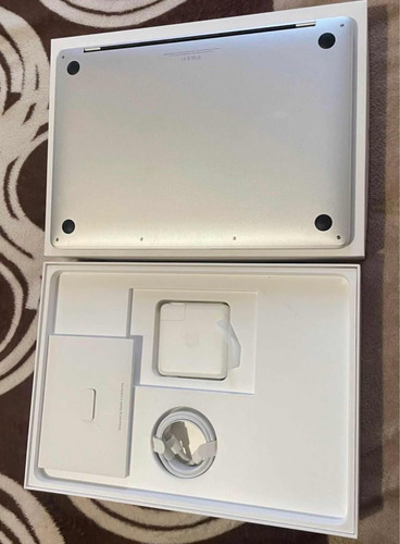Macbook Pro 13 Touch Bar (Usado)