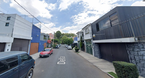 Excelente Casa En Ciudad De México, En Coyoacán, Pertenece A Un Remate Hipotecario