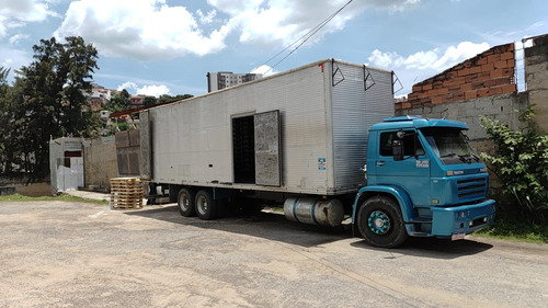 Titan 18-310 Ano 2005 Com 545.000 Km Caminhão Truck Baú