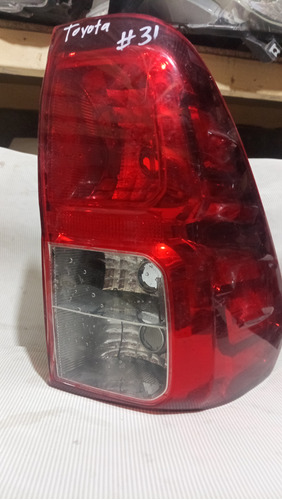 Calavera Derecha Toyota Hilux 2016-2020 Original Usado 