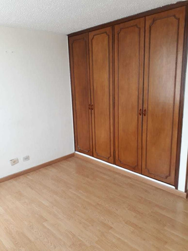Imagen 6 de 13 de Apartaestudio Cedrogolf