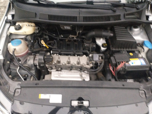 Volkswagen Fox 1.6 MSI TOTAL FLEX CONNECT 4P I-MOTION