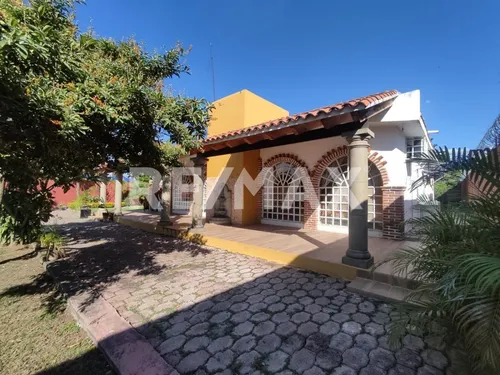 Casa En Venta En Morelos, Pueblo De Cocoyoc Un Nivel