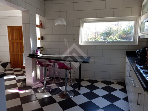 Casa En Venta De 4 Dorm. En Colina - Santa Esther