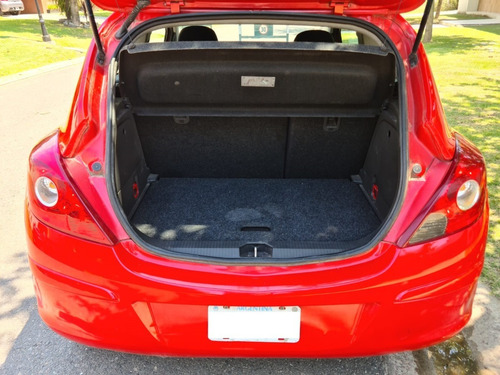 Imagen 14 de 15 de Opel Corsa 1.3 Cdti 3 Puertas 2007 / Rojo / Turbo Diésel