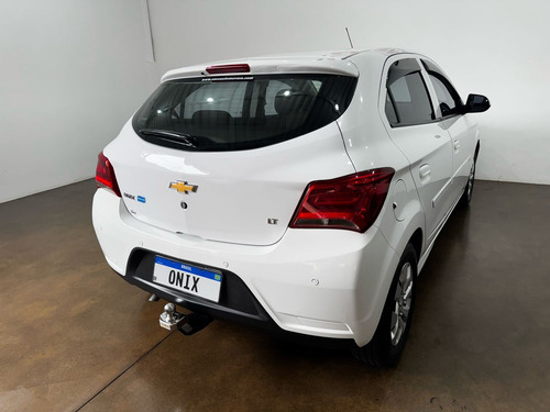 Chevrolet Onix 1.0 MPFI LT 8V