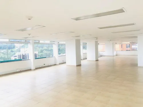 Oficina En Arriendo En Centro Internacional. Cod A1050032