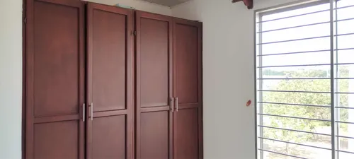 Magnífica Casa Con Excelente Ubicación De 4 Habitaciones.