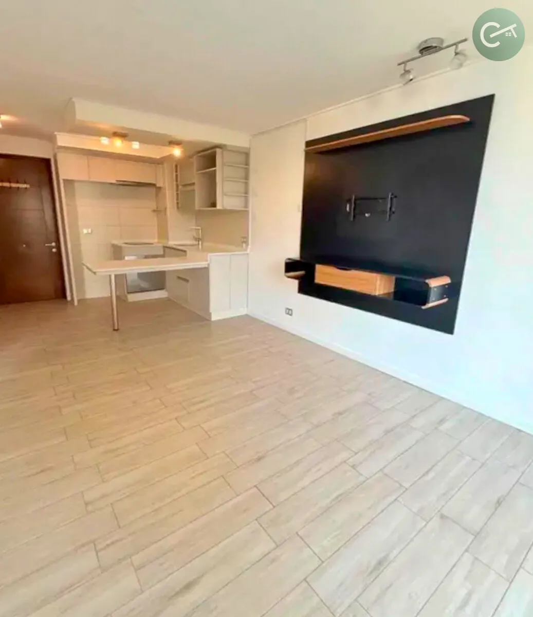 Imagen 2 de 14 de Arriendo Luminoso Departamento 1 Dormitorio Con Estacionamie