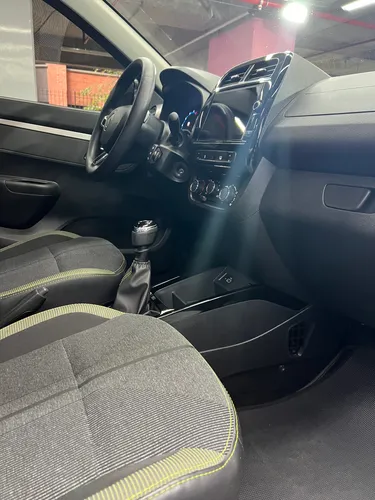 Renault Kwid OUTSIDER 1.0 MT