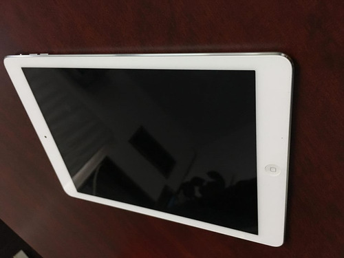 iPad Air Wi-fi 16gb Plateado / Md788cl/b | Meses sin intereses