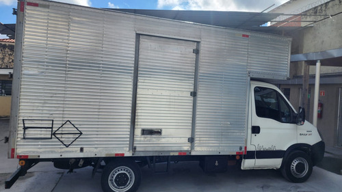 Iveco Daily City 30s13 Bau Aluminio 3,90m Com Maleiro