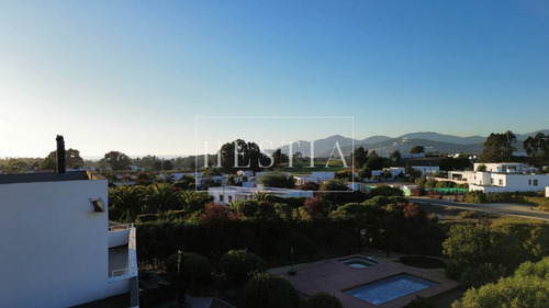Luminosa Casa En Marbella