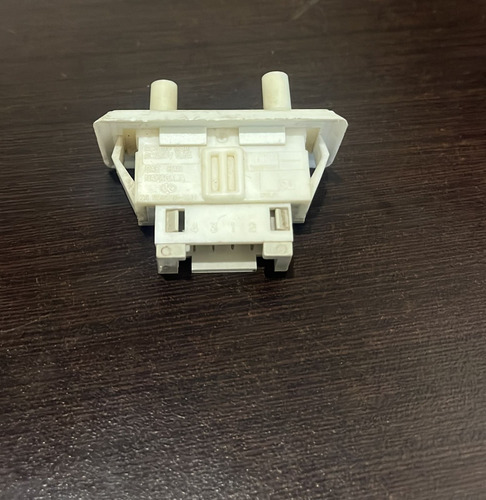 Switch Interruptor De Puerta 3 Y 4 Terminales Dsd-5