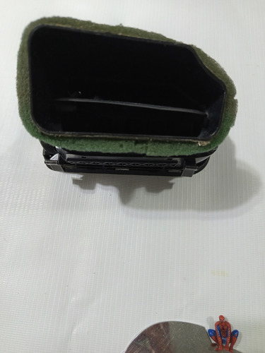 Rejilla O Difusor De Aire Para Tablero De Jetta A6 Derecha (Usado)