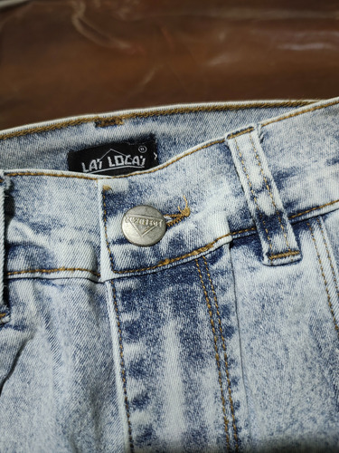 Pantalón Jean Elastizado Con Strass Gris Marca 'las Locas'