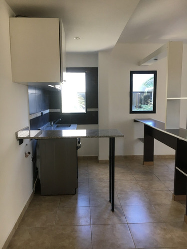 Monoambiente Con Cochera - Alquiler - Villa Sarmiento