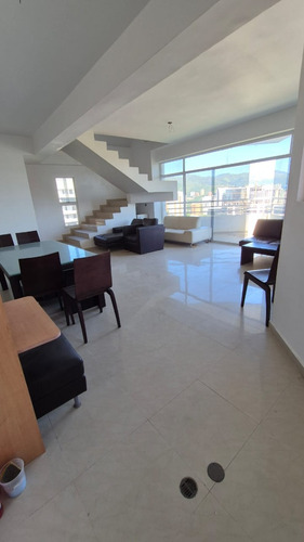 Apartamento Duplex En Obra Blanca En Urb El Bosque Res Risbel Garden Lh