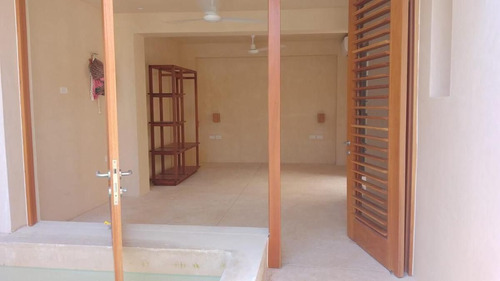 Casa A Unas Cuadras Del Paseo De Montejo Merida Yucatan