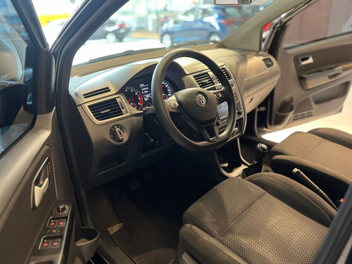 Volkswagen Fox Connect 1.6 Flex 8V 5p