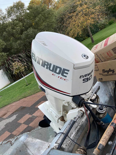 Islero Tracker Cabinado Aramendi 6.20, Evinrude 90 Hp E-tec