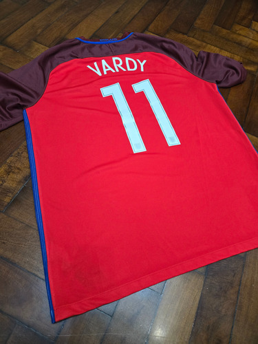 Camiseta Alternativa Inglaterra 2016/17 Vardy 11 Talle L (Usado)