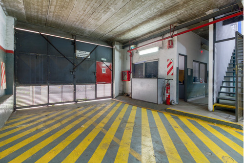 Galpón 1600m2 - Doble Acceso - Excelente Ubicación