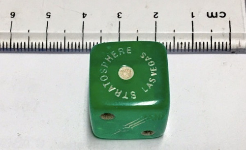 Imagen 1 de 2 de Dado Verde Para Jugar Usado 18mm