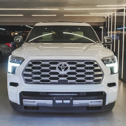 Toyota Sequoia 3.5 CAPSTONE