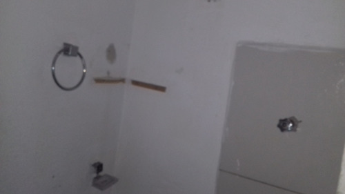 Casa Na Vila Alpina Com 2 Cômodos + Quintal Grande, Casa Para Alugar, Aluga-se Casa Quarto E Cozinha
