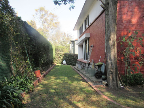 Terreno Con Casa En Venta En Lomas De Chapultepec