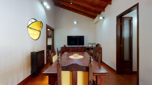 Imagen 5 de 18 de Venta Casa 2dorm 148 E/42 Y 43 La Plata Vivani Prop
