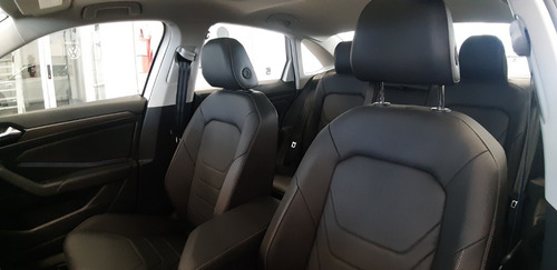 Imagen 5 de 16 de Volkswagen Vento 1.4t Highline Md