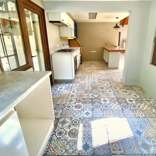 Oportunidad Casa 2 Pisos Excelente Ubicación Caler...