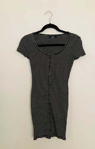 Vestidos rayados pegados new arrivals