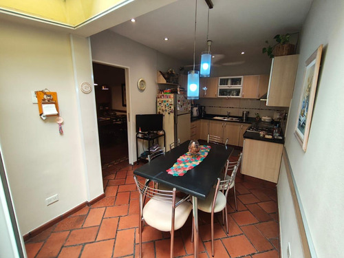 Venta - Ph - 4 Ambientes - Balcon - Quincho - Terraza - Local - Cochera - Permuta