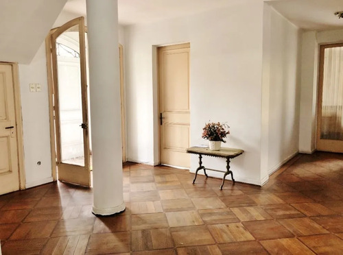 Elegante Casa Esquina 2 Pisos Para Institución O Negocio