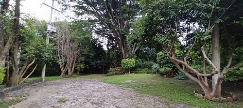 Casa En Venta En Jiutepec, Cocadas, Con Acceso Controlado, Alberca Y Loft Independiente.
