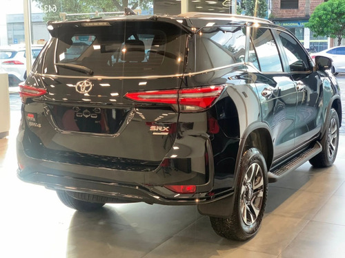 Toyota SW4 2.8 Tdi Srx Platinum 7L 4X4 Aut. 5P