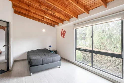 Edificio En Venta En El Tejar. Cod V12493