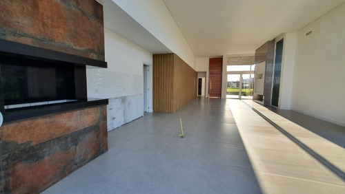 Imagem 12 de 29 de Casa À Venda Em Capão Da Canoa - Ca01135 - 68111258