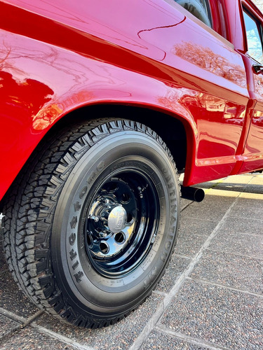 Ford F-100 Naftera