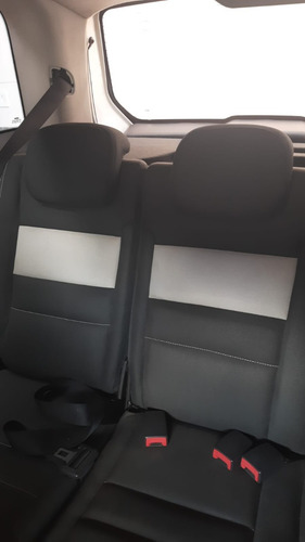 Imagem 5 de 6 de Fiat Ideia Atrative