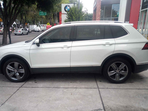 Imagen 2 de 14 de Volkswagen Tiguan 2019 5p Highline L4/2.0/t Aut
