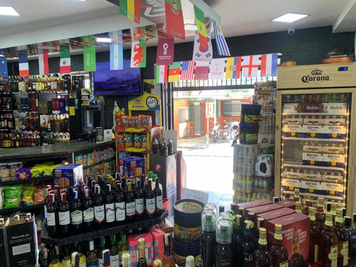 Imagen 27 de 30 de Venta Fondo De Comercio, Licores Y Bodegón Baruta-manzanres