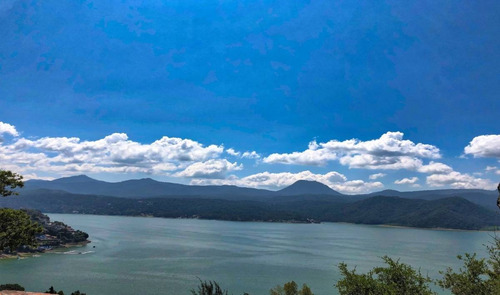 Imagen 3 de 3 de ¡oportunidad! Terreno En Vallle De Bravo. Ubicación E Inigualable Vista Al Lago.