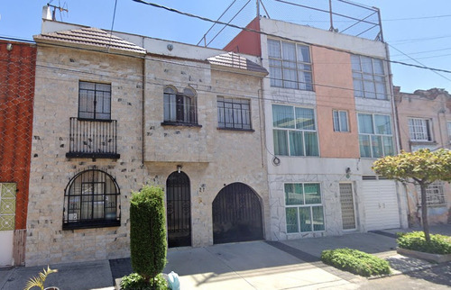 Bonita Casa Con Gran Oportunidad De Adquirirla A Un Excelente Precio